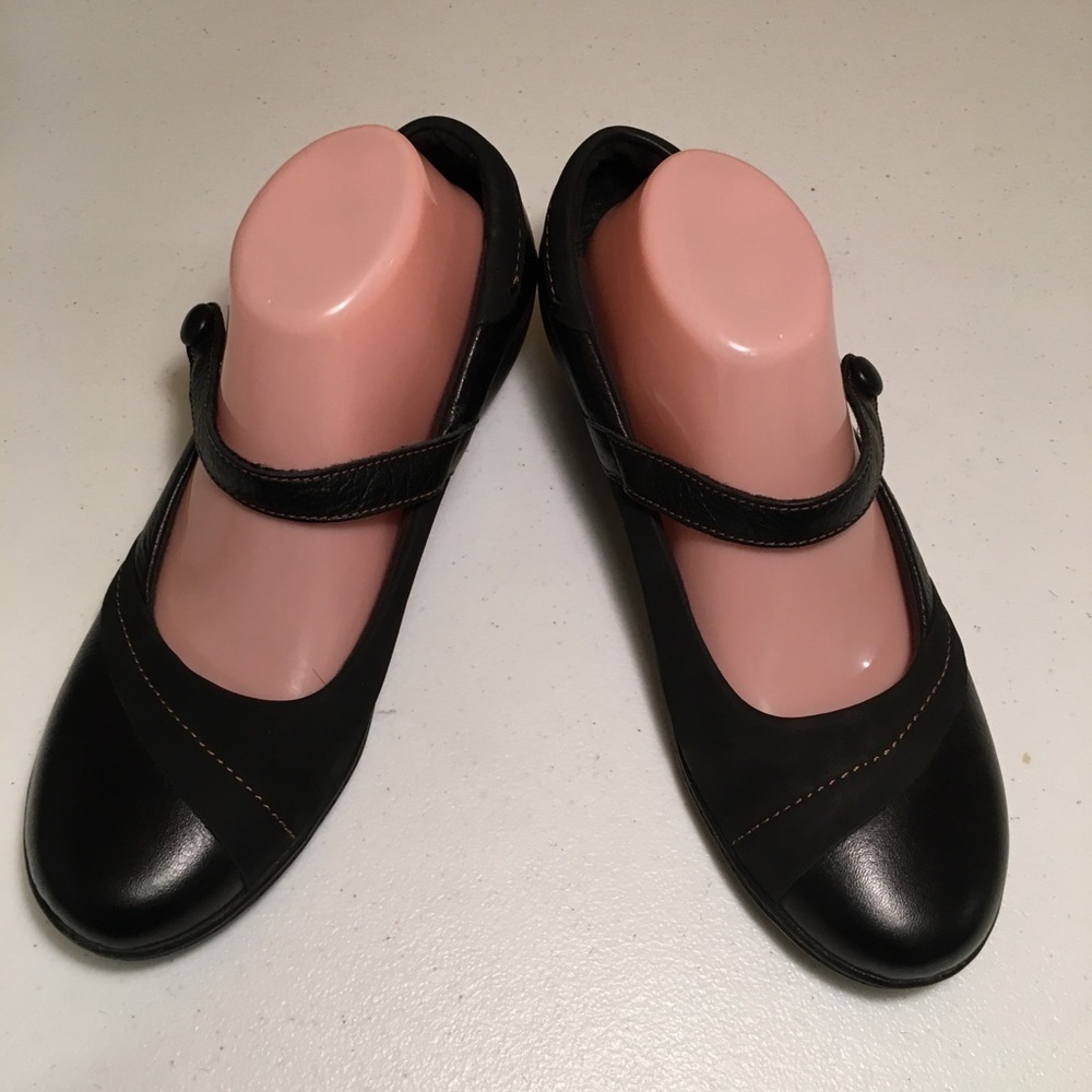 COPY - COPY - COPY - Clarks Bendables Maryjane Shoes Black 10M
